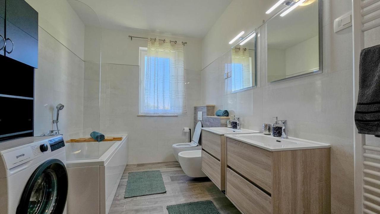 Casa Gojtan Villa Karigador Bagian luar foto